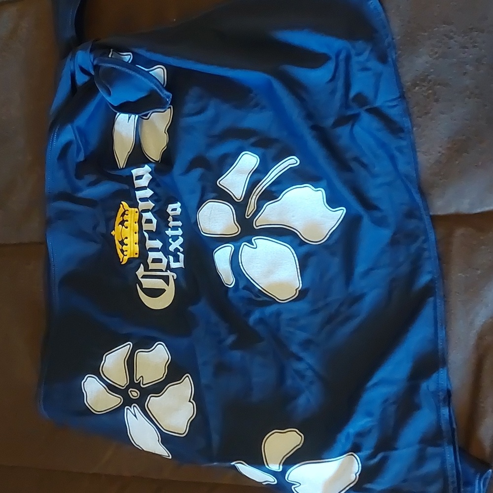 Corona sarong - NWOT